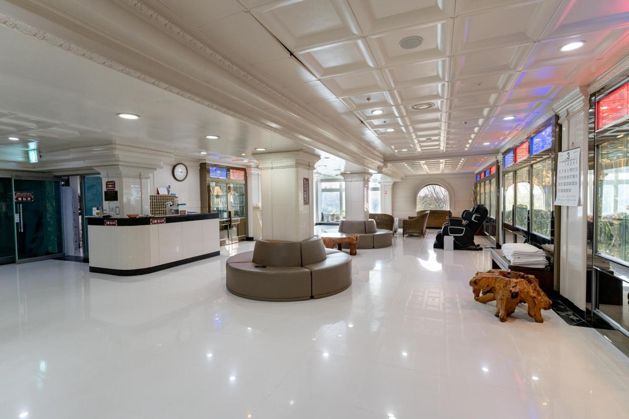 Hotel Gaya Seongju ภายนอก รูปภาพ